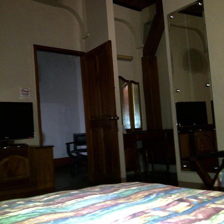 Hotel Posada De Don Jose Retalhuleu Bilik gambar
