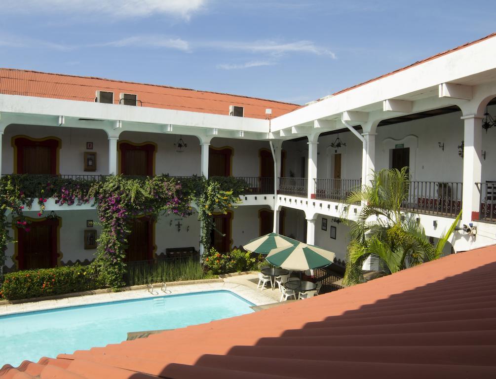 Hotel Posada De Don Jose Retalhuleu Luaran gambar
